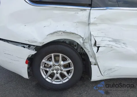 2023 Chrysler Voyager Lx из США, поврежденный, VIN 2C4RC1CG2PR574774